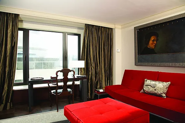 Sold by Stribling | media 3