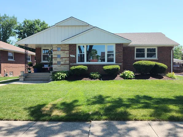 10335 Cambridge St, Westchester, IL 60154