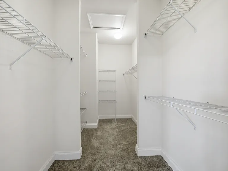 Walk-in Closet