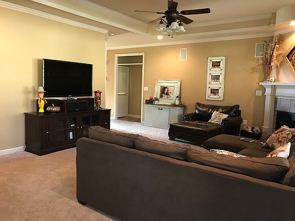 4th image of 4300 Spring Glen Dr