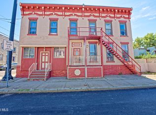 1496-1498 3rd St, Rensselaer, NY 12144