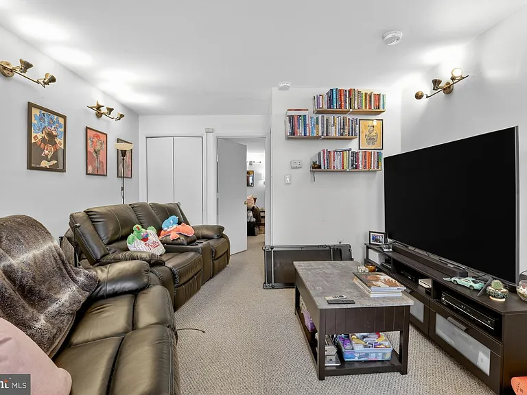 1418 S 8th St #1F — Photo 4