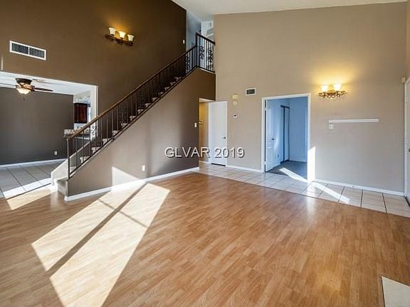 4th image of 6413 Vinecrest Ave