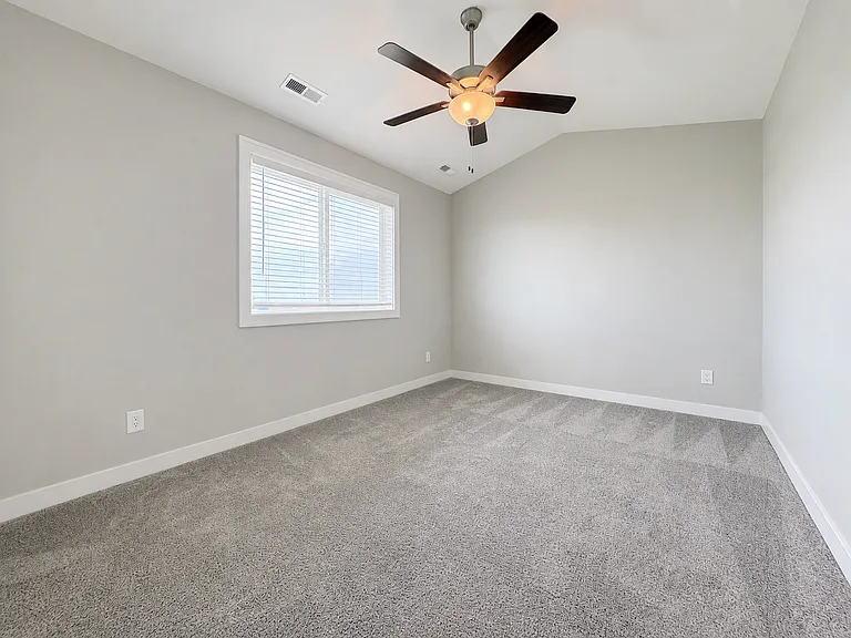 5110 NW 15th St — Photo 14