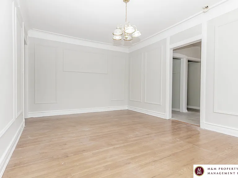 400 N Taylor — Photo 21