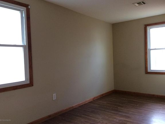 5th image of 1731 Lakeside Dr S