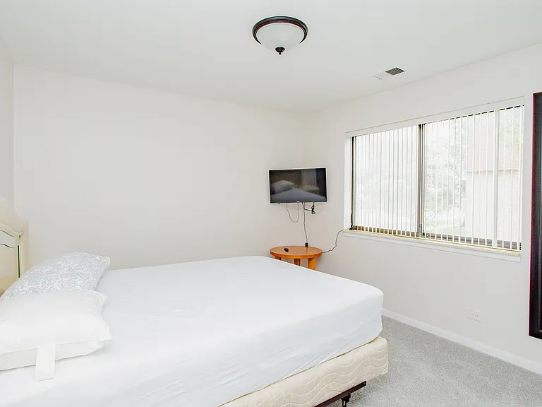 701 W Central Rd #B4 — Photo 12