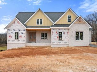 3973 Valley View Cir, Clemmons, NC 27012