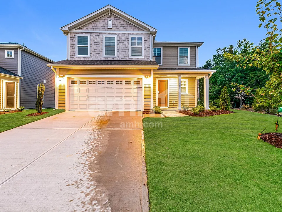 1600 Scenic Creek Pl