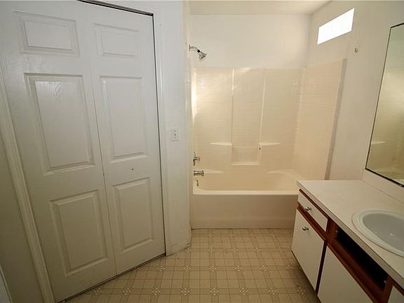 5th image of 5158 Vista Lago Dr