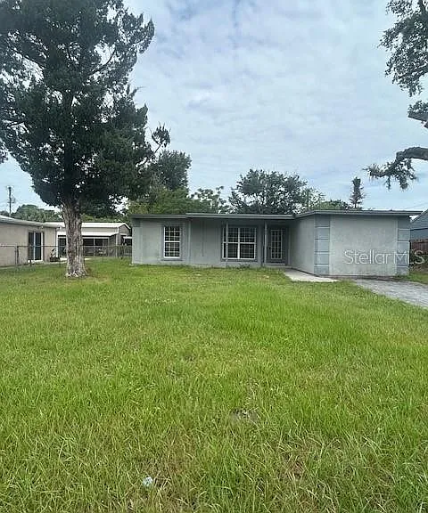 106 Garrison Dr — Photo 1