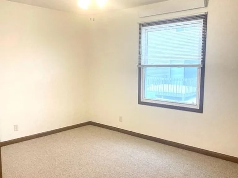 4910 Coventry Ct — Photo 15