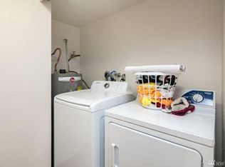 15409 42nd Ave S APT D, Tukwila, WA 98188