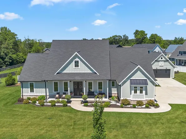 4614 N Triple Crown Dr, Bloomington, IN 47404