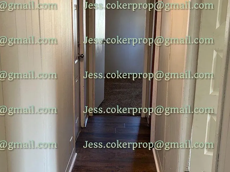 600 Green Dr #9 — Photo 3