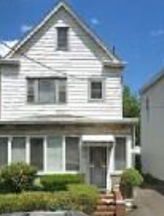 Includes a 2 car garage 