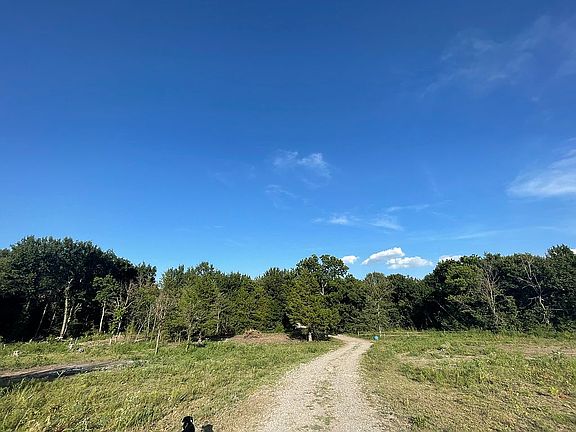2nd image of 21487 N County Road 3380