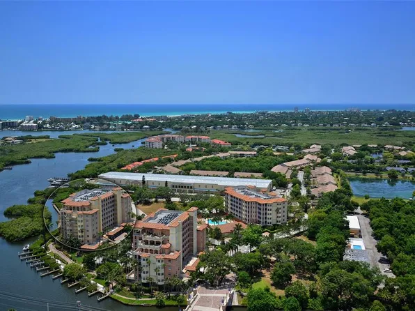5531 Cannes Cir APT 503, Sarasota, FL 34231