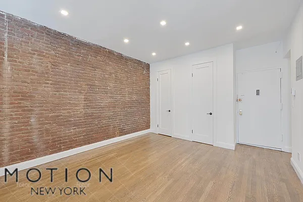 Rented by MOTION New York | media 25