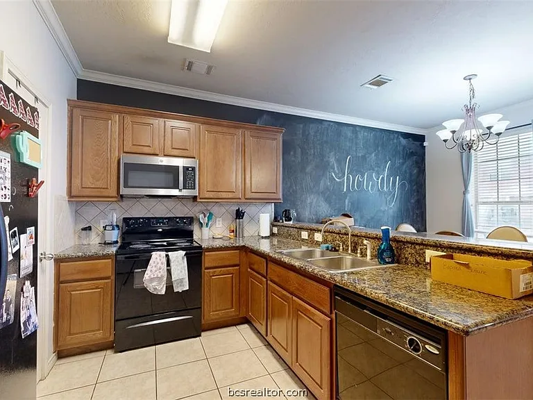 332 Forest Dr — Photo 9