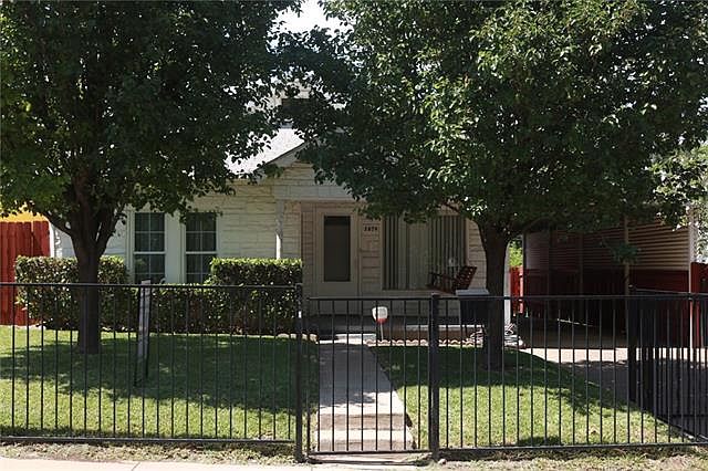 2nd image of 2859 Wilton Ave