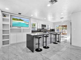 7151 NW Taft St, Hollywood, FL 33024