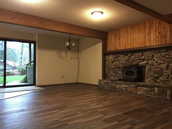 Downstairs family/kitchen 
