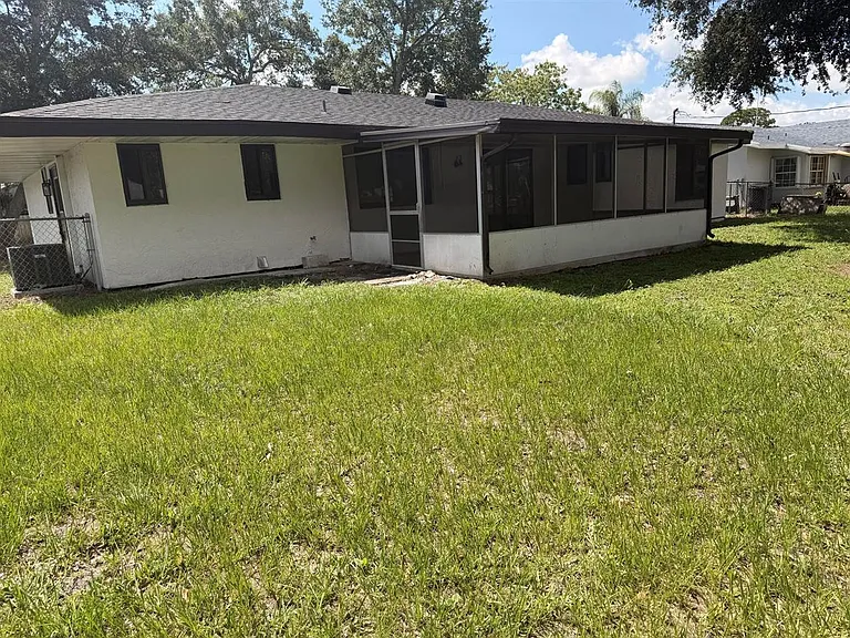 1117 SE Stewart Rd — Photo 16