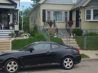 122 W Chambers St, Milwaukee, WI 53212