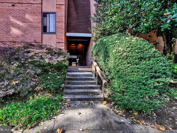 15 Cross Keys Rd #15C, Baltimore, MD 21210