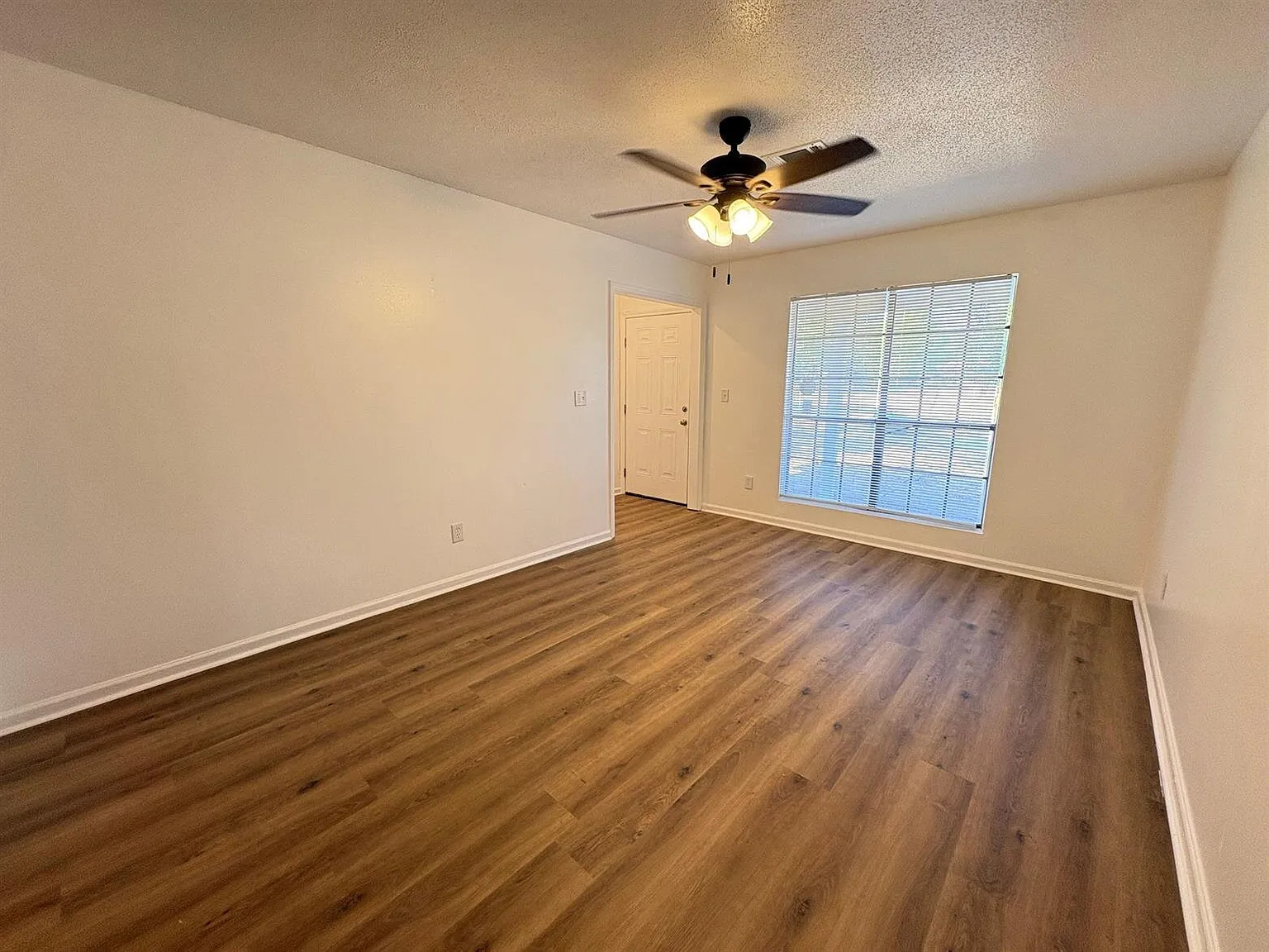 2941 Shenandoah Dr — Photo 3
