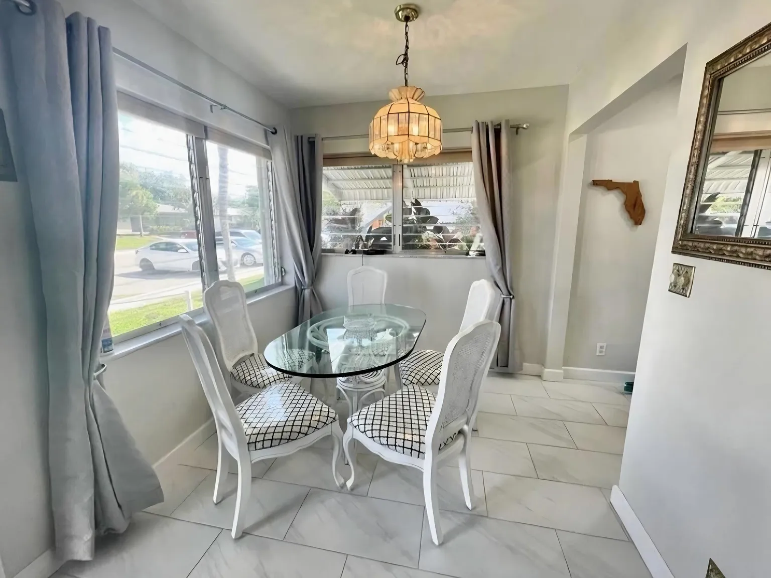 2 bed, 1.0 bath, 700 sqft, $1,800 — Photo 4