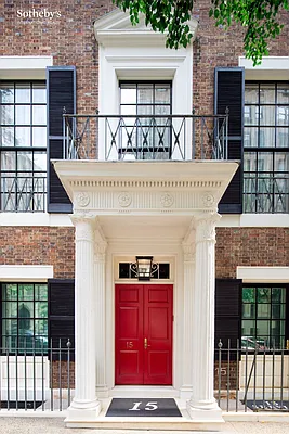 Sold by Sotheby's International Realty | media 41