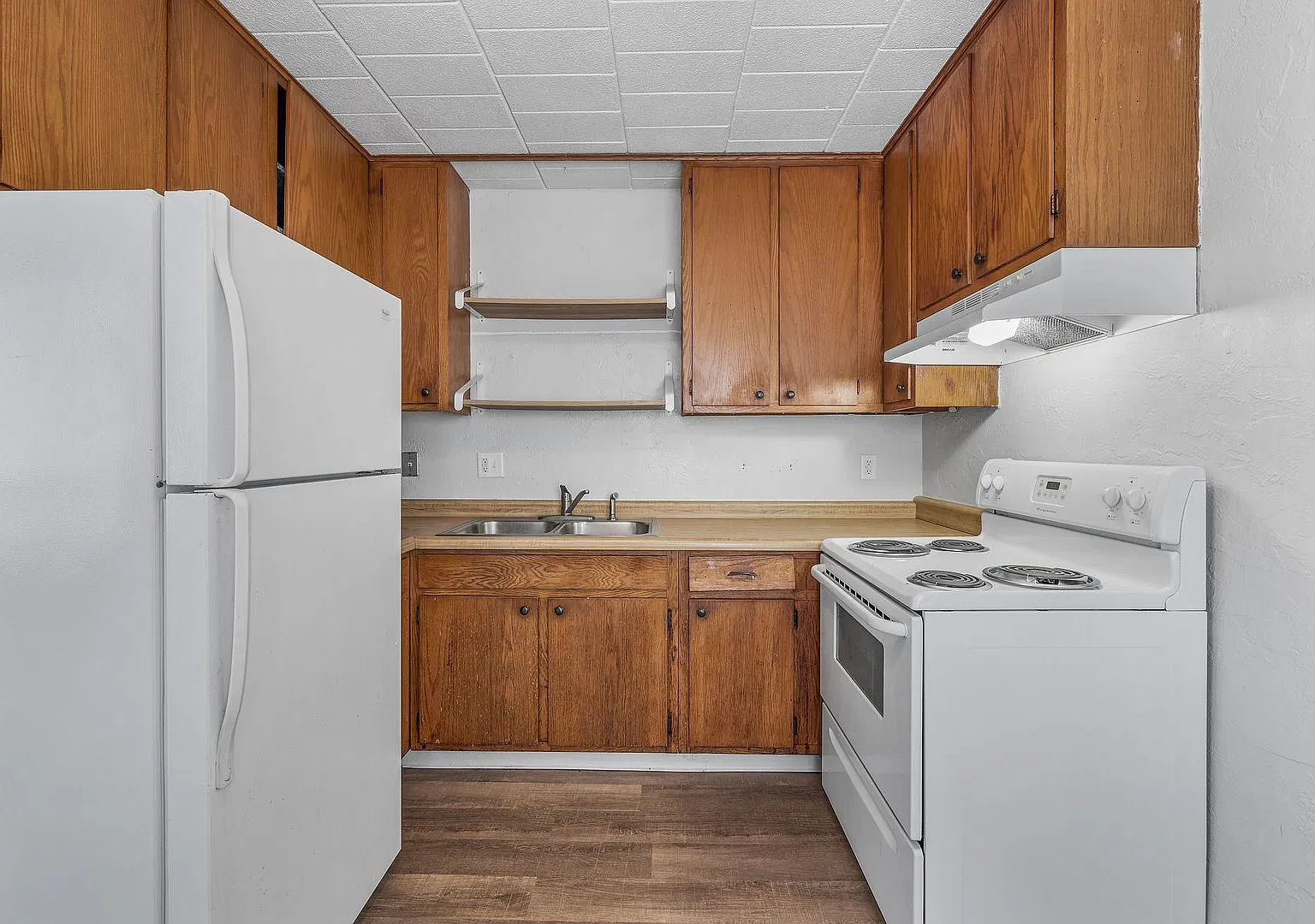 Willis Apartments — Photo 4