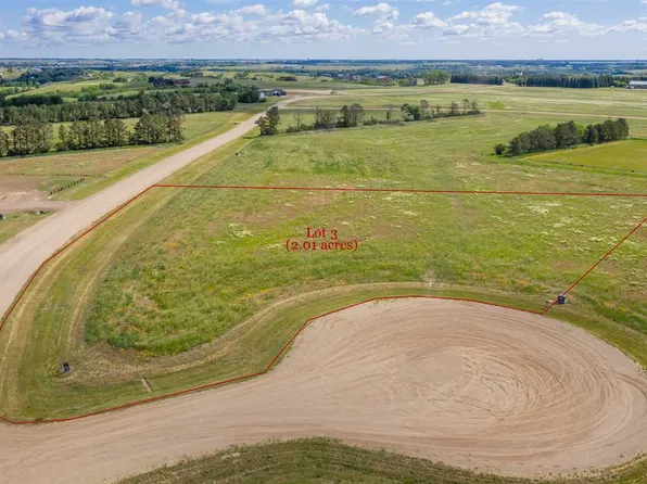 2008 43rd Ave SE, Minot, ND 58701