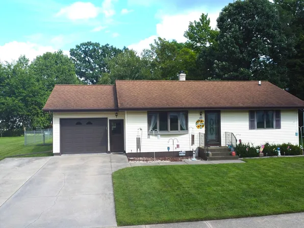 208 N Clinton Ave, Clintonville, WI 54929