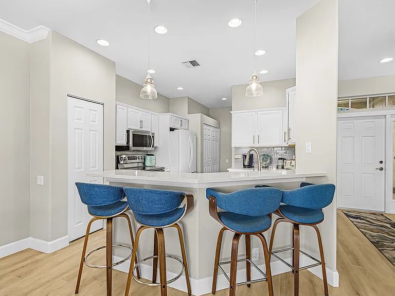 8899 Bristol Bnd — Photo 12