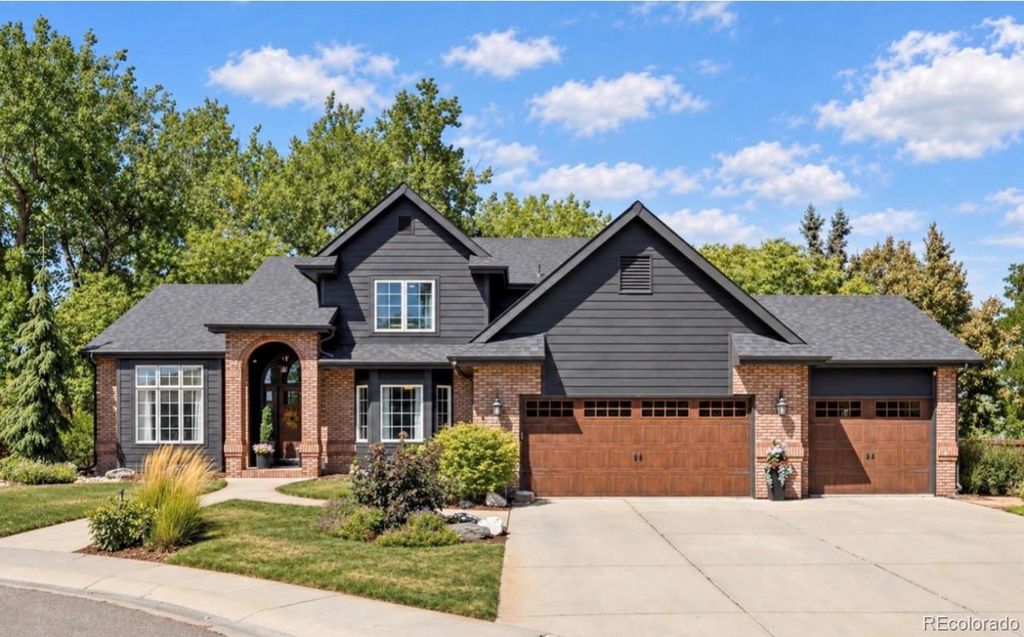 983 Logan Court