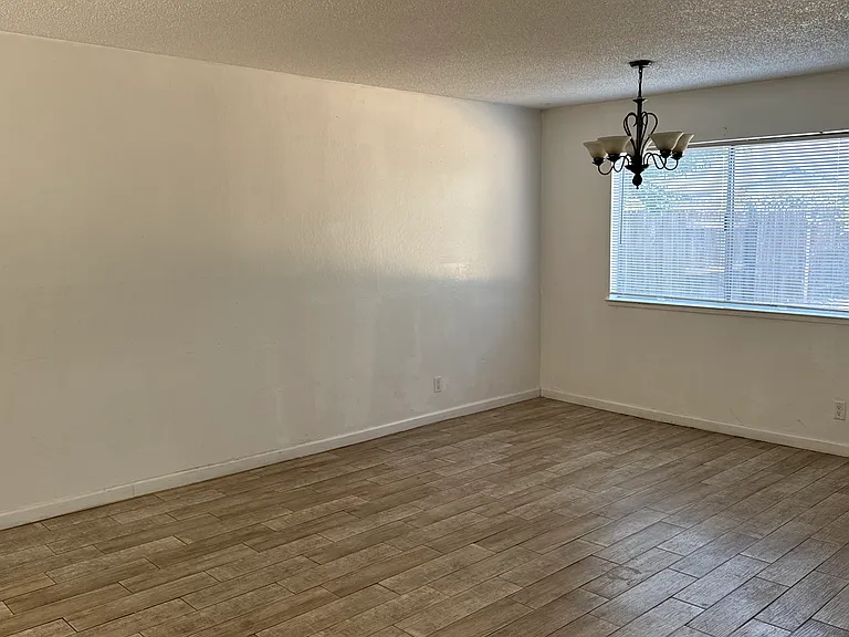 3 Monaghan Cir — Photo 3