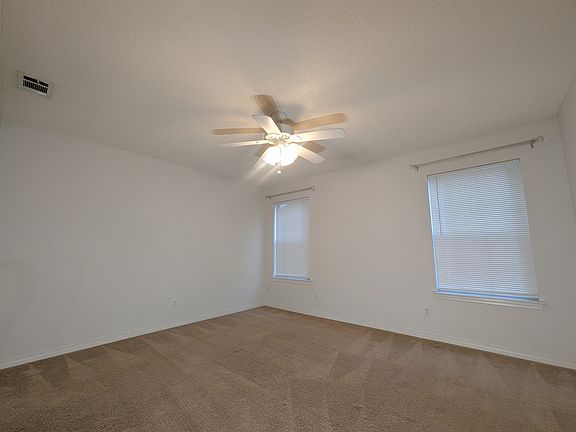 4th image of 864 Dunwoody Pl #864