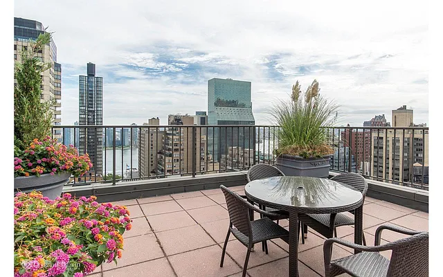 Sold by Brown Harris Stevens | media 7