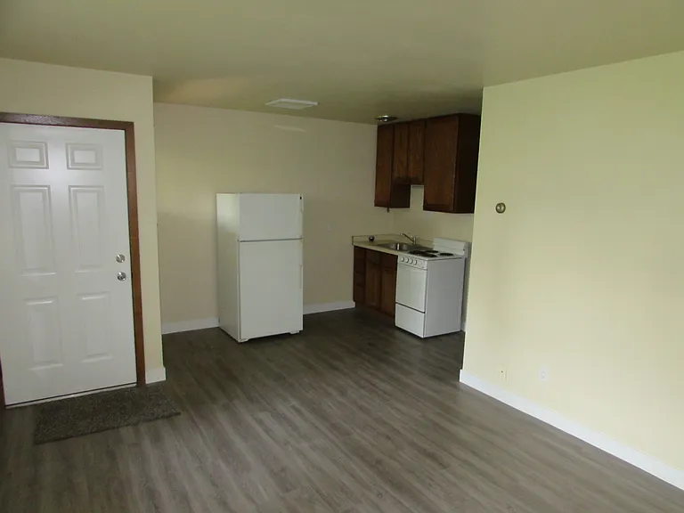 2950 Tomahawk Ct — Photo 1