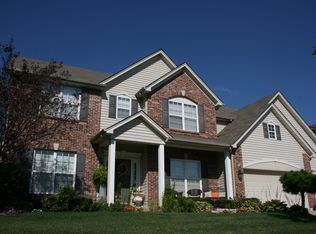 1036 Brook Mont Dr, O'Fallon, MO