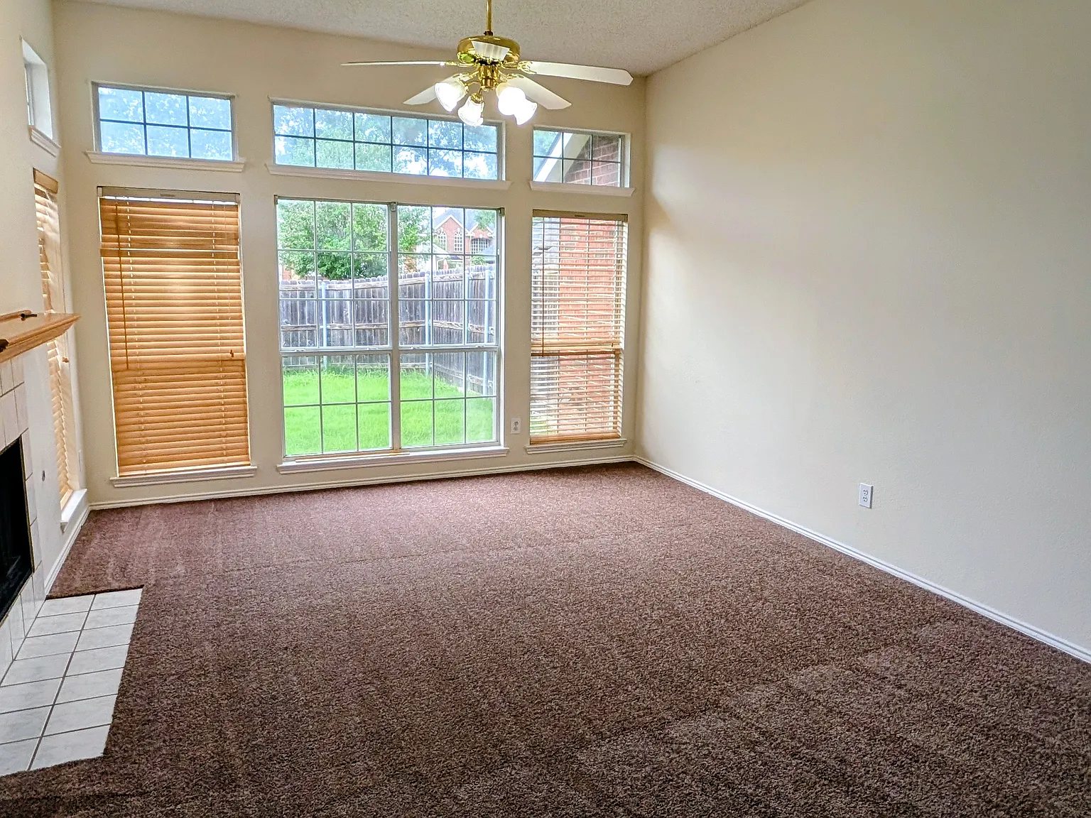 3 bed, 1785 sqft, $2,295 — Photo 4