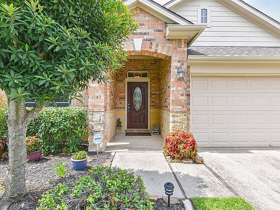 2nd image of 2730 Domenico Ln