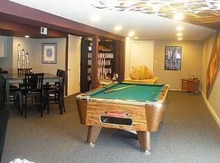 W276N907 Willow Ct, Waukesha, WI 53188