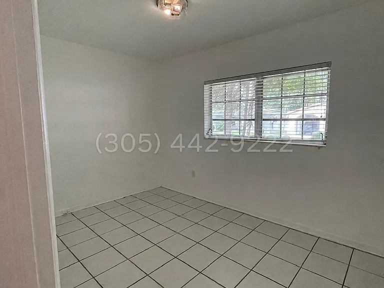 828 Lorca St — Photo 18