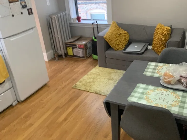 50 Park Vale Ave — Photo 22