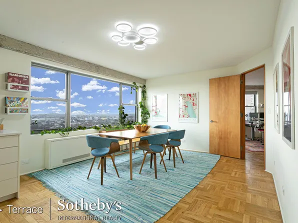 125-10 Queens Boulevard image 5 of 28