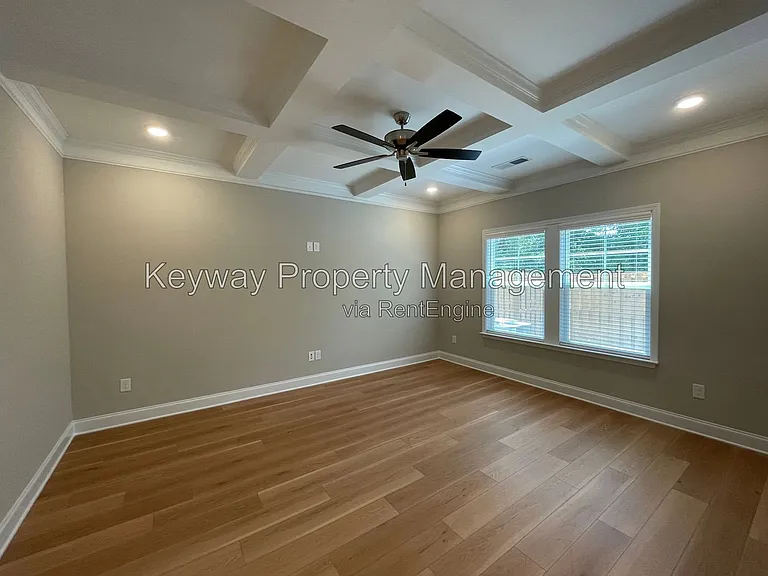 3239 Venetian Dr — Photo 8